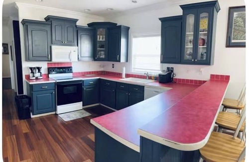 Hartsfield House | Spacious 4-bedroom house in the tranquil country