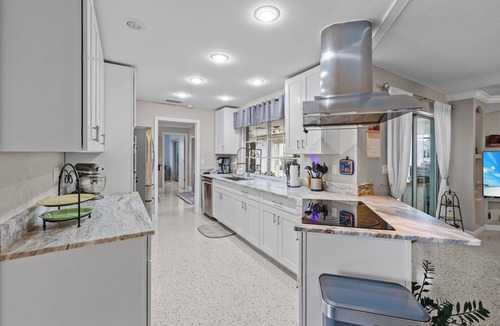 Caloosahatchee House | Spacious 4-bedroom POOL home: Quick gulf access by boat. Best Sunsets in SW FL!