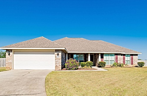 Foley House | Spacious 4-bedroom Retreat Minutes From the Beach and Many Local Attractions