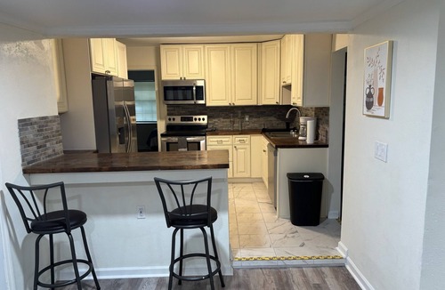 Old Seminole Heights House | Spacious 5-bedroom house with WiFi, AC in enjoyable Tampa