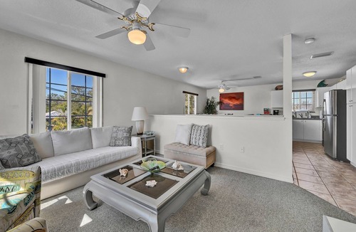 Cortez House | Spacious 5BR Duplex Near Beach and IMG - Ideal for Multi-Family Vacations