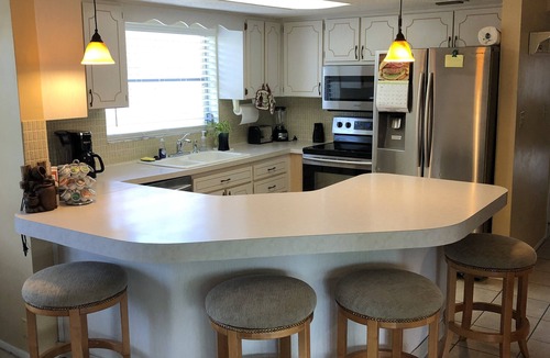 Regency Park House | Spacious and Cozy Neighborhood Home