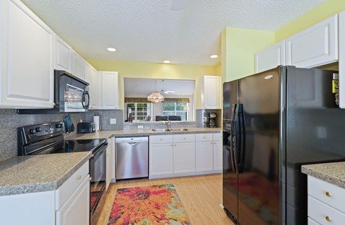The Villages House | Spacious Home in Palo Alto Village – Golf Cart, Lanai & Prime Villages Location