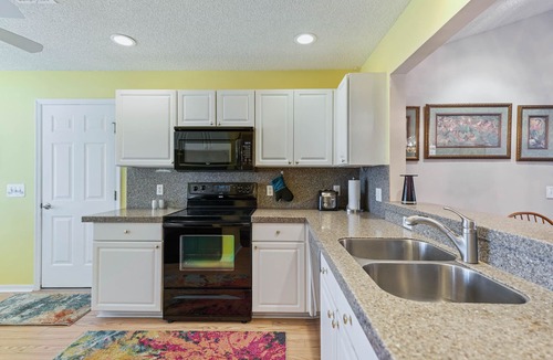 The Villages House | Spacious Home in Palo Alto Village – Golf Cart, Lanai & Prime Villages Location