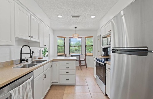 Girvin House | Spacious Home Near Beach, Large Yard, Game Room and Dog Friendly