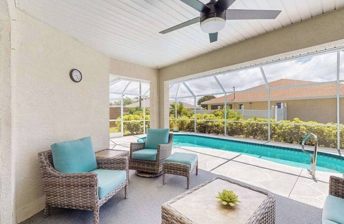 South Venice House | Spacious home with private saltwater heated pool, gas grill, close to the beach
