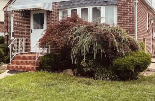 North Valley Stream House | Spacious house 10 minutes from JFK Airport for a large family