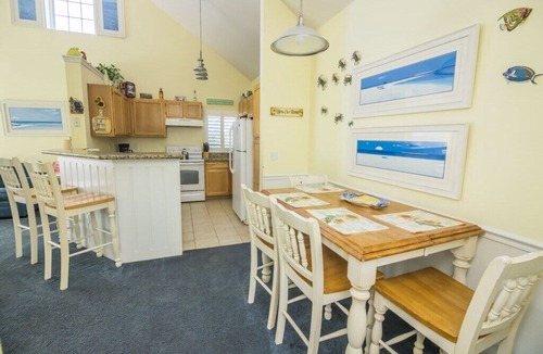 Kissimmee Condo | Spacious Interior - Free WiFi - Near Disney - Runaway Beach