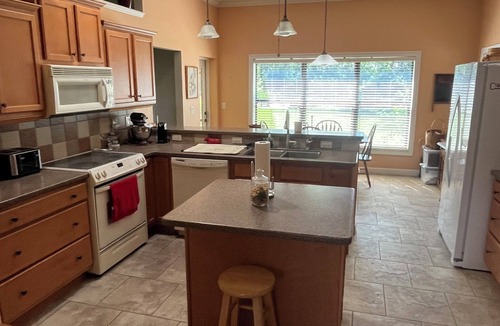 Eustis House | Spacious lake view home near Historic Downtown Mount Dora!