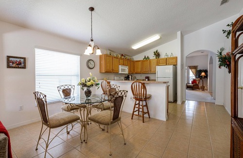 Highgate Park House | Spacious Luxury 4 Bed/3 Bath home in Gated Neighborhood Near Disney
