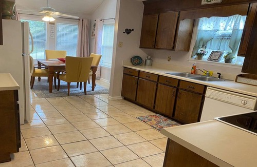 Valdosta House | Spacious Peaceful Home 3BR 2BA,Quiet Neighborhood