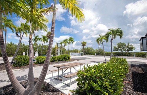 Sugarloaf Key RV Rental | Spacious Pull-Through RV Lot at Sugarloaf Key with Pool, Saltwater Lake Access & Tiki Bar