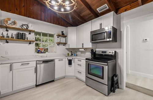 Alva House | Spacious Rustic Farmhouse - Perfect for Retreats