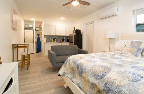 Bearss Plaza Apartment | Spacious Studio minutes from Busch Gardens