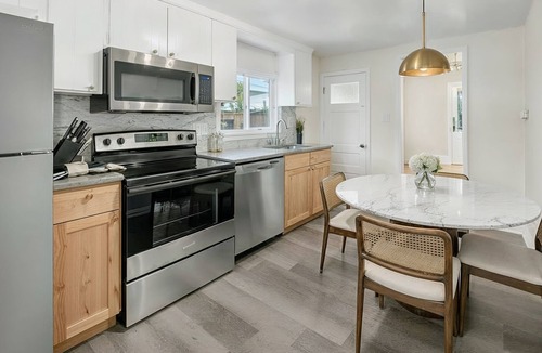 Bryn Mawr House | Spacious Yonkers Home Sleeps 16 Game Room Gazebo Perfect for Groups