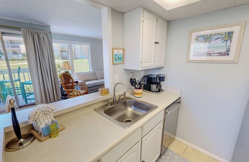Holiday Isle Condo | SPC 1034 is a Pet Friendly 1 BR with Free Beach Service for 2!