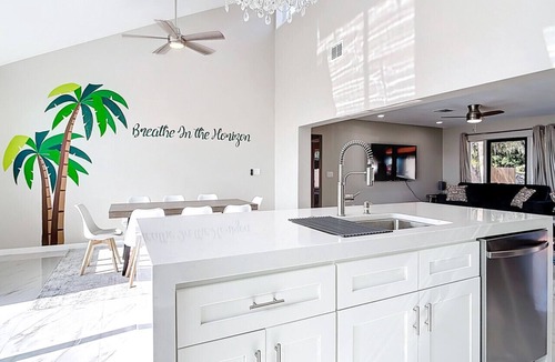 Charlotte Harbor House | Special Event Retreat 5BR 4BA Hot Tub Sleep 16
