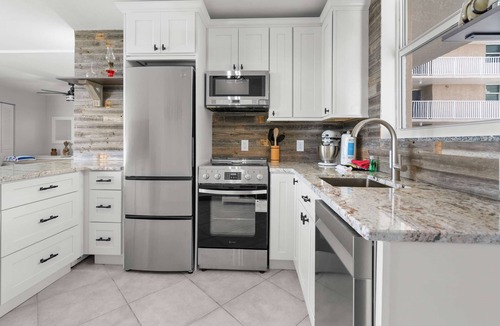 Bonita Springs Condo | Spectacular Gulf Views Close To Beach Studio 4606