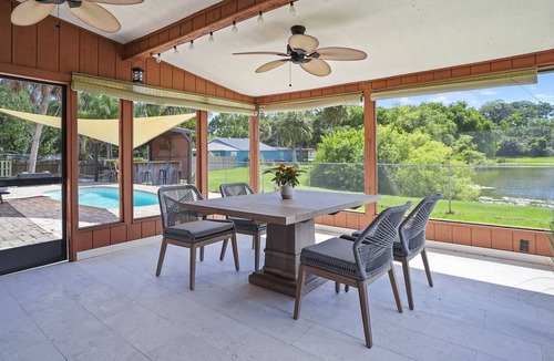 Pinellas Park House | Spectacular home with outdoor POOL and LAKE view (62nd St N)