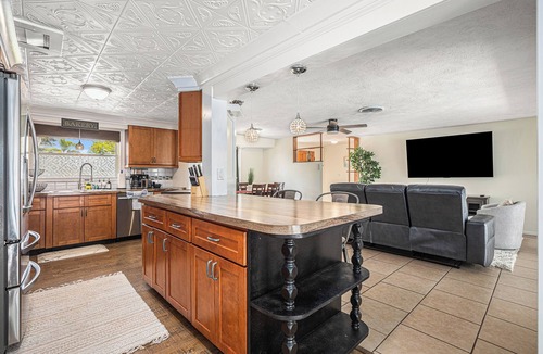 South Bradenton House | Splash Oasis - 3BR, 6 Beds, Heated Pool, Spa, BBQ Grill, Ping Pong, Near Beaches