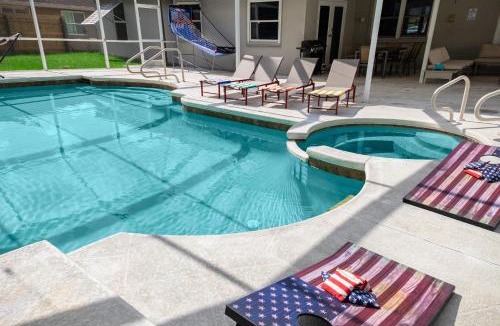 Royal Palm Beach Villa | Splash & Relax Games WiFi BBQ Fire Pit Boat Lake