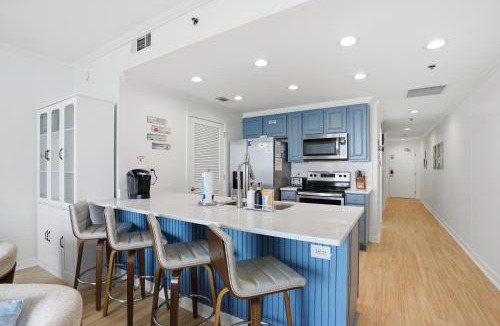 West Panama City Beach Apartment | Splash Resort, 16th floor, Oceanfront, 1BR Sleeps 6, Lazy River & Water Park