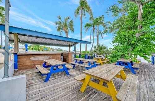 Ruskin Apartment | Spot Dolphins! Balcony & Heated Pool, Hot Tub!