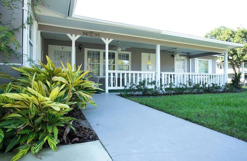 Springfield Apartment | Springfield Oasis Cozy Furnished Stay Near UF Health & Proton Center