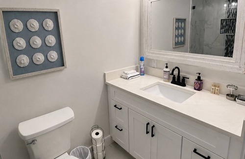 Thomas Drive Apartment | St. Andrew’s Hideaway