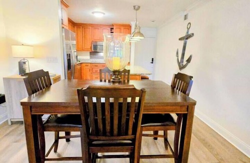 Astor Apartment | St. Johns Riverside Retreat, fish, boat, relax. Long stays welcome.