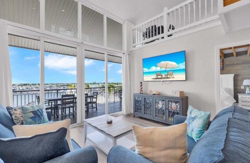 Meadows House | St Kitts - Downtown Waterfront Penthouse Pool Dock Parking