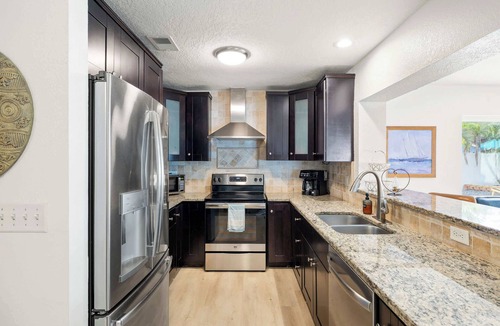 Pinellas Park House | St. Pete Pool Oasis - Steps to the Beach!