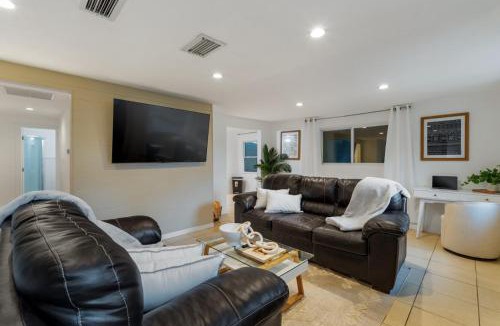 St. Petersburg - Clearwater House | St Petersburg 4BR 2BA Private Villa with Pool Gym Grill Self Check-In