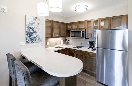 Naples Hotel | Staybridge Suites Naples – Marco Island by IHG