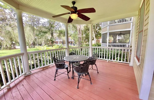 Steinhatchee Cottage | Steinhatchee Landing Resort - Victorian Cottage 8