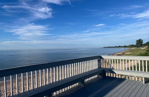 Caseville House | Steps away to sub sugar sandy beach - sleeps 6