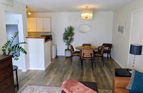 Gainesville Condo | Steps from Shands. Ready for Rotations: Mid-July and October Rotations Available