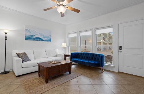 Long Beach Apartment | Steps from the Sand and Town Green - 2BR Coastal Retreat