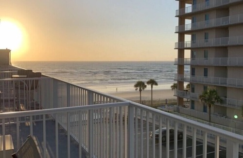 Daytona Beach Shores Apartment | Steps to a beautiful beach Gorgeous Ocean Views!