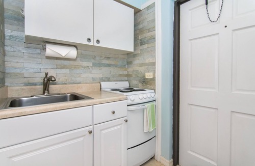 Juno Beach House | Steps to Pristine Beach. Prime Location. Hidden Gem.