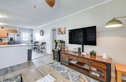 Crescent Beach Cottage | Steps to Sea! Family Getaway in North Myrtle Beach