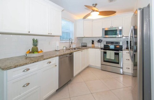 Fort Pierce Shores Condo | Steps to Surfer's Paradise - Family Beach Condo