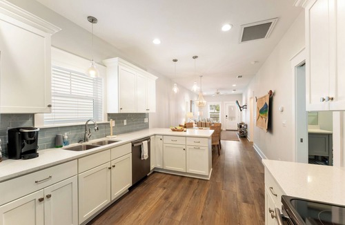 Mexico Beach House | Steps to the Beach and Shops | Pet Friendly