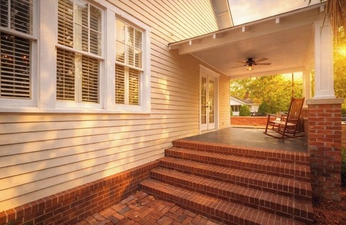 Valdosta House | Steps to VSU Historic Home Private Pool Sleeps 10 Close to everything!