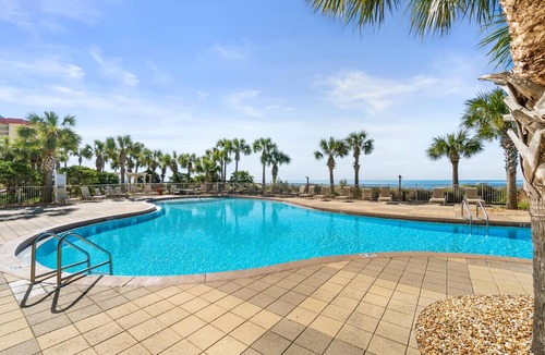 Thomas Drive Condo | Sterling Beach 706 - Beachfront, Pool, Hot Tub, East End PCB, Free Golf Daily