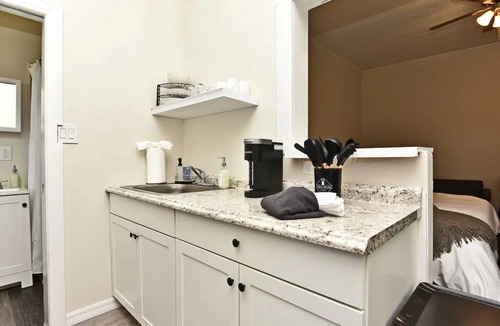 Winter Garden House | Studio Apt #3 in Historic Downtown Winter Garden, across from the Bike Trail