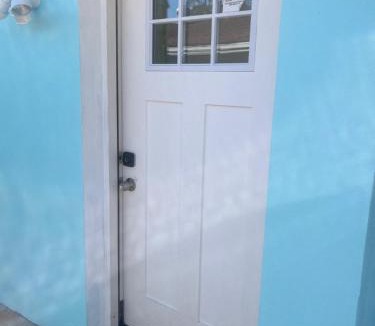 Largo House | Studio Near Beach