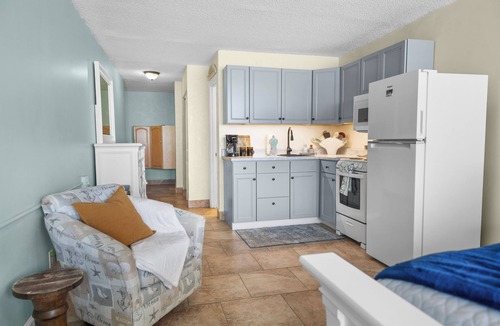 Daytona Beach Shores Condo | Studio w/Balcony + Oceanfront