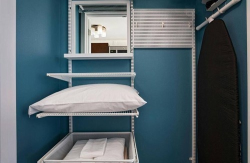 Macon Hotel | Studio w/Kitchen for Weekend Getaways in Macon | Free Breakfast & Outdoor Pool