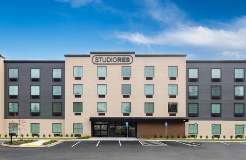 Westside Hotel | StudioRes by Marriott Jacksonville Orange Park